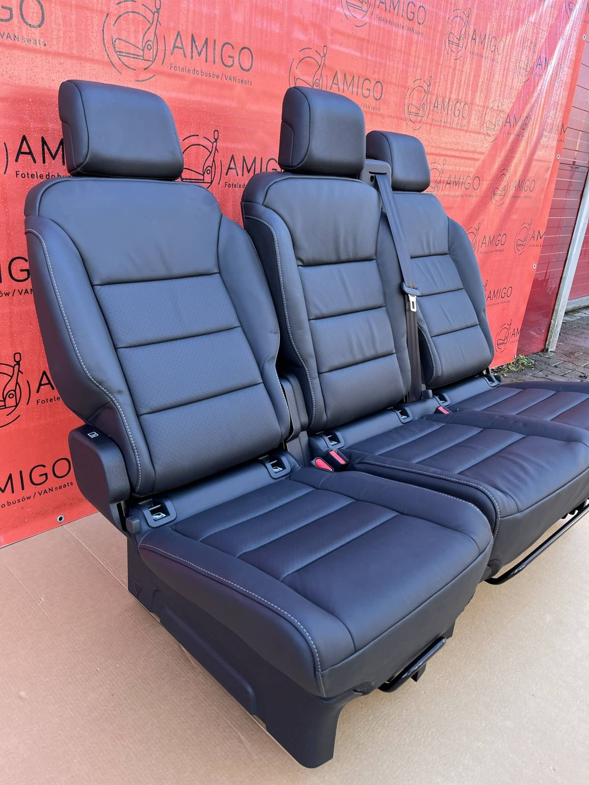 Rear bench seat Traveller Spacetourer Ulysse Zafira Vivaro Proace leather rails