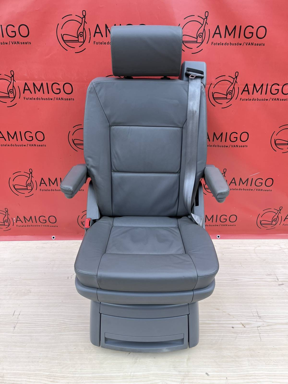 Seat single VW T5 Multivan Caravelle grey leather rear t6