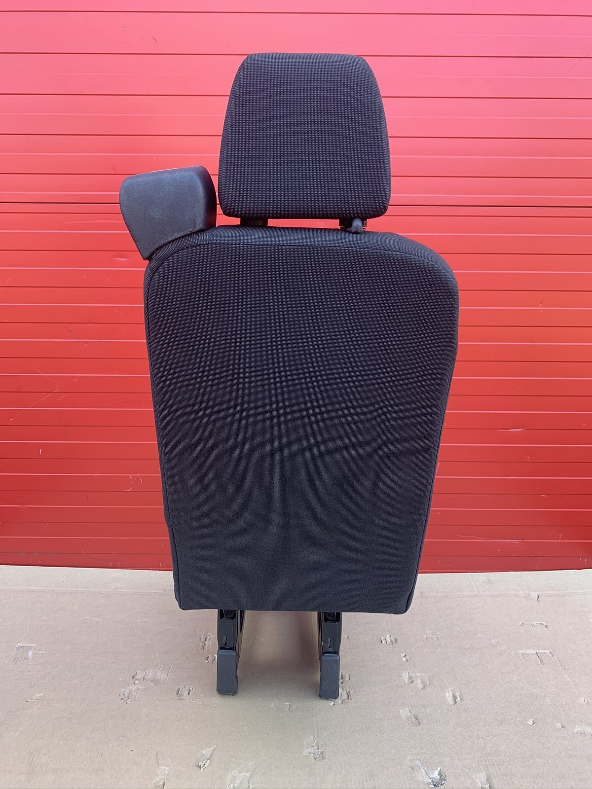 Seat Ford Transit MK8 single rear V363 Traxon