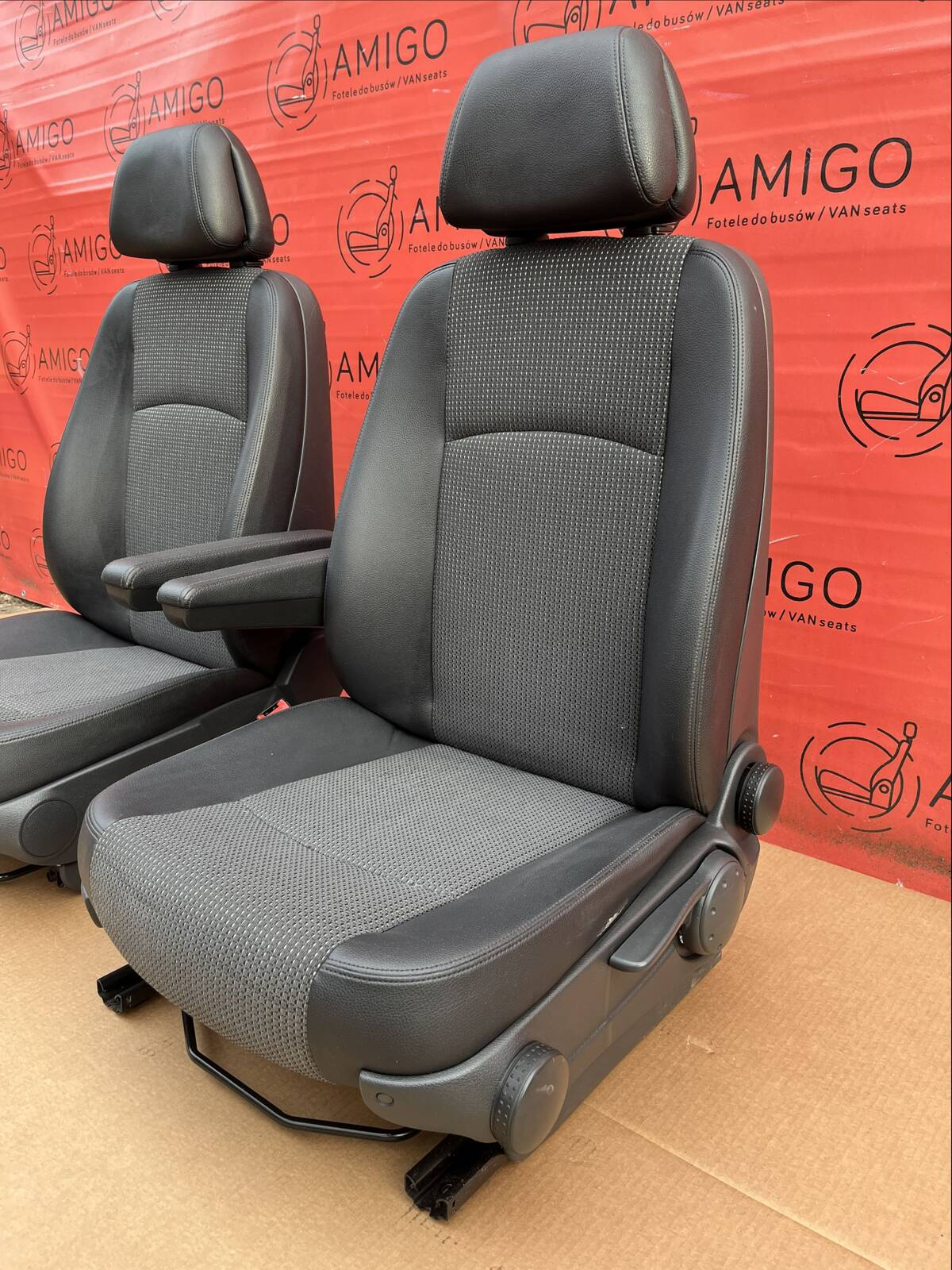 Seat Mercedes Vito W639 driver passenger 2003-2014 armrest adjustments heated
