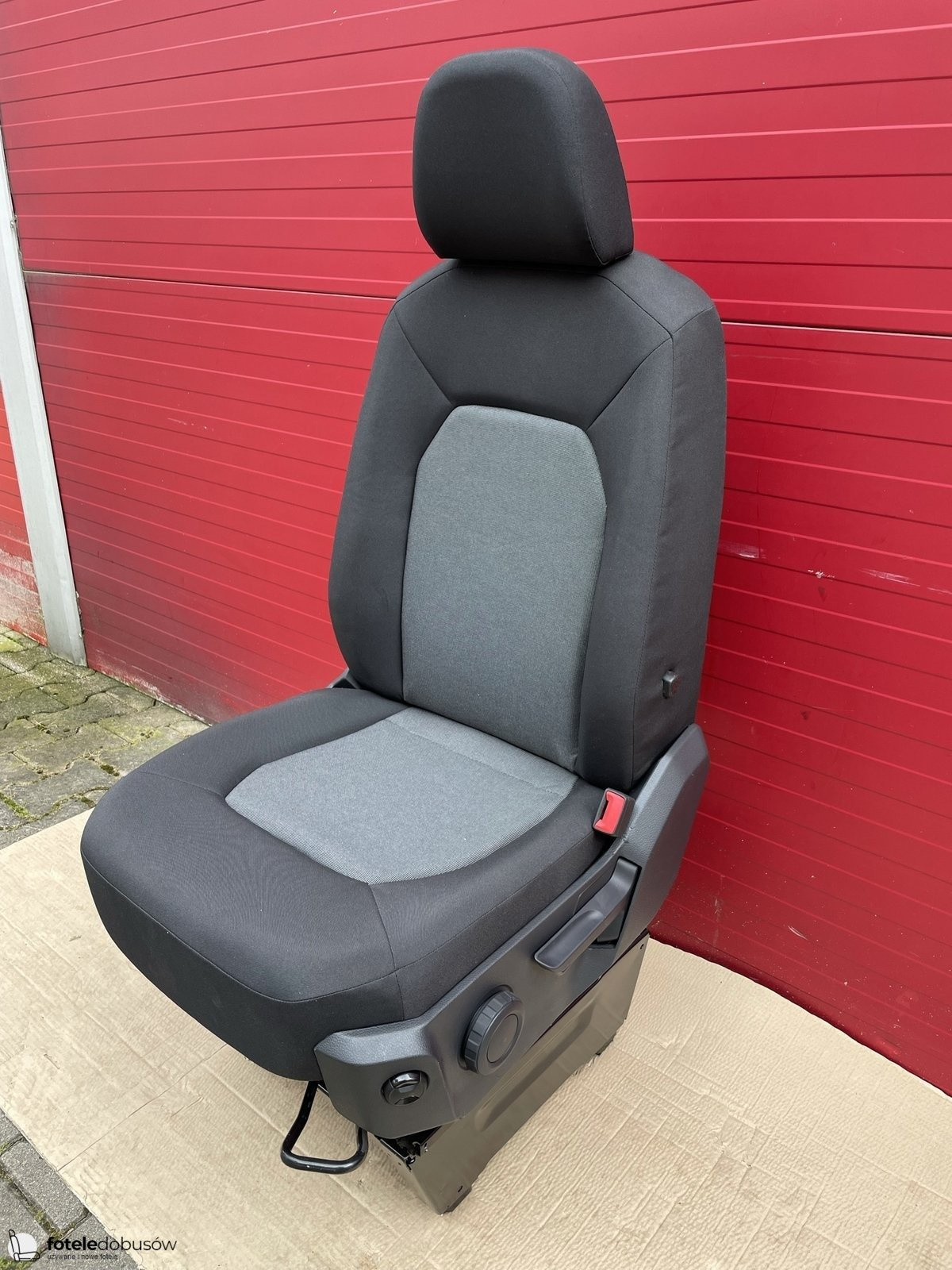 Seat VW Crafter II MAN TGE 2016-2021 driver seat heated | EU passenger