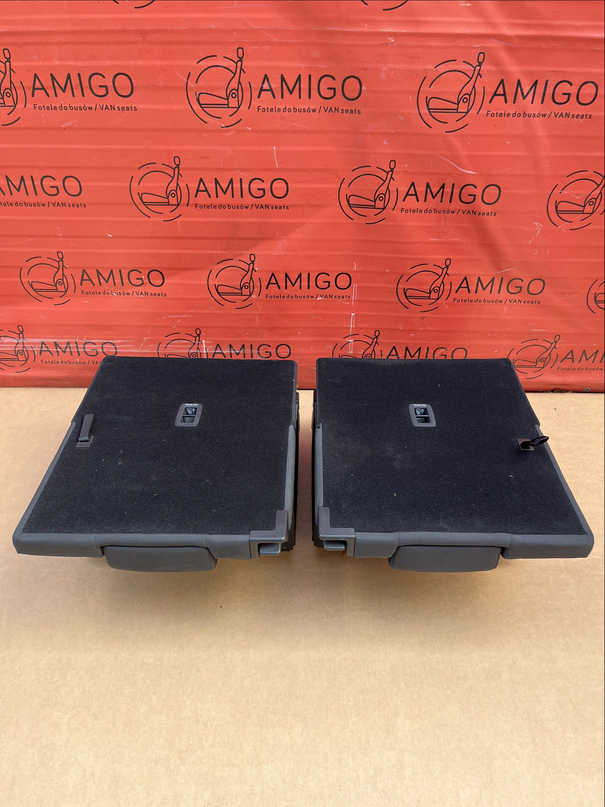 Ford Tourneo Connect VW Caddy MAXI MK5 Seat rear bench double third row