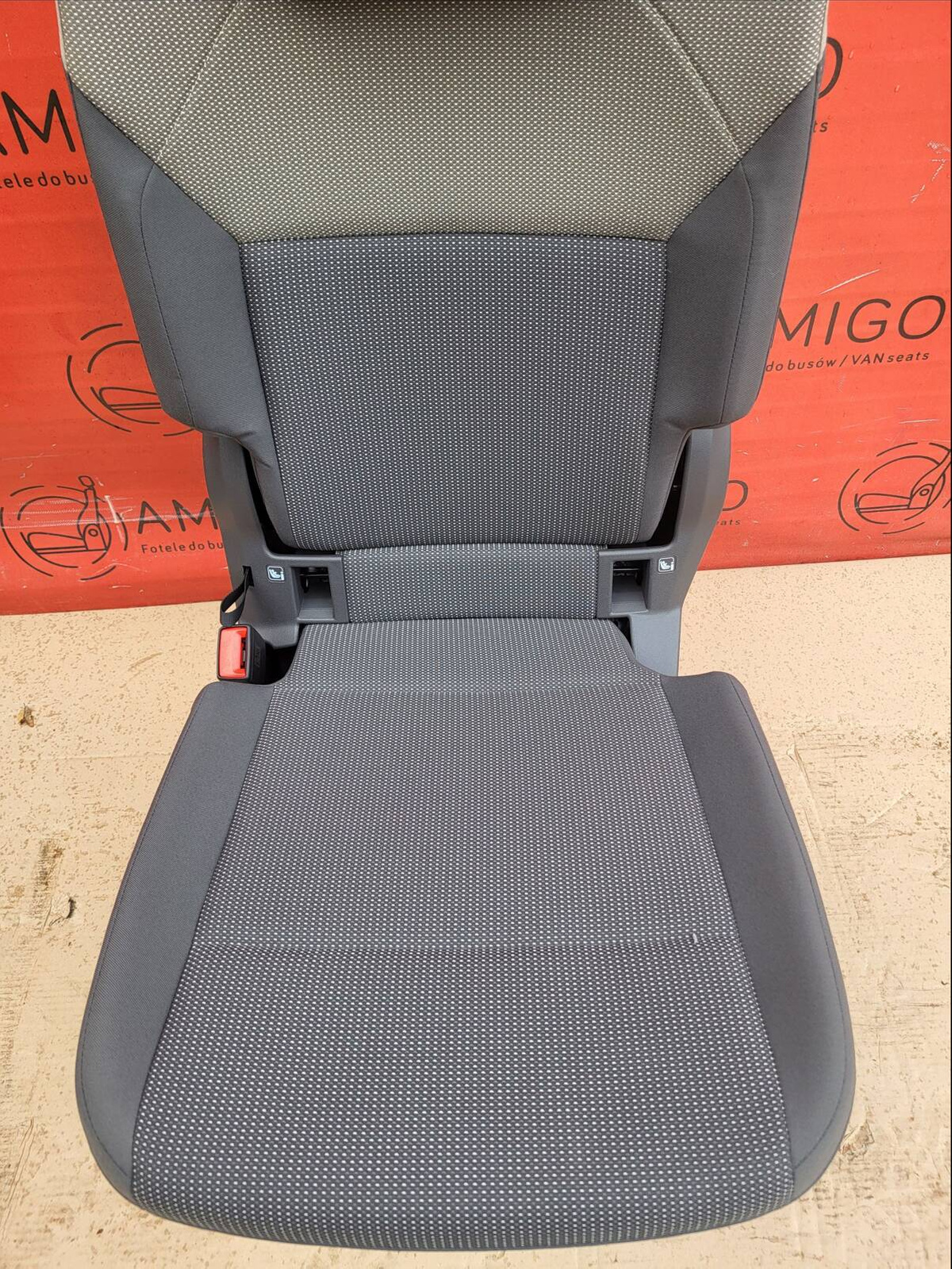 Seat NEW Volkswagen VW Multivan single T7 Ribella Left