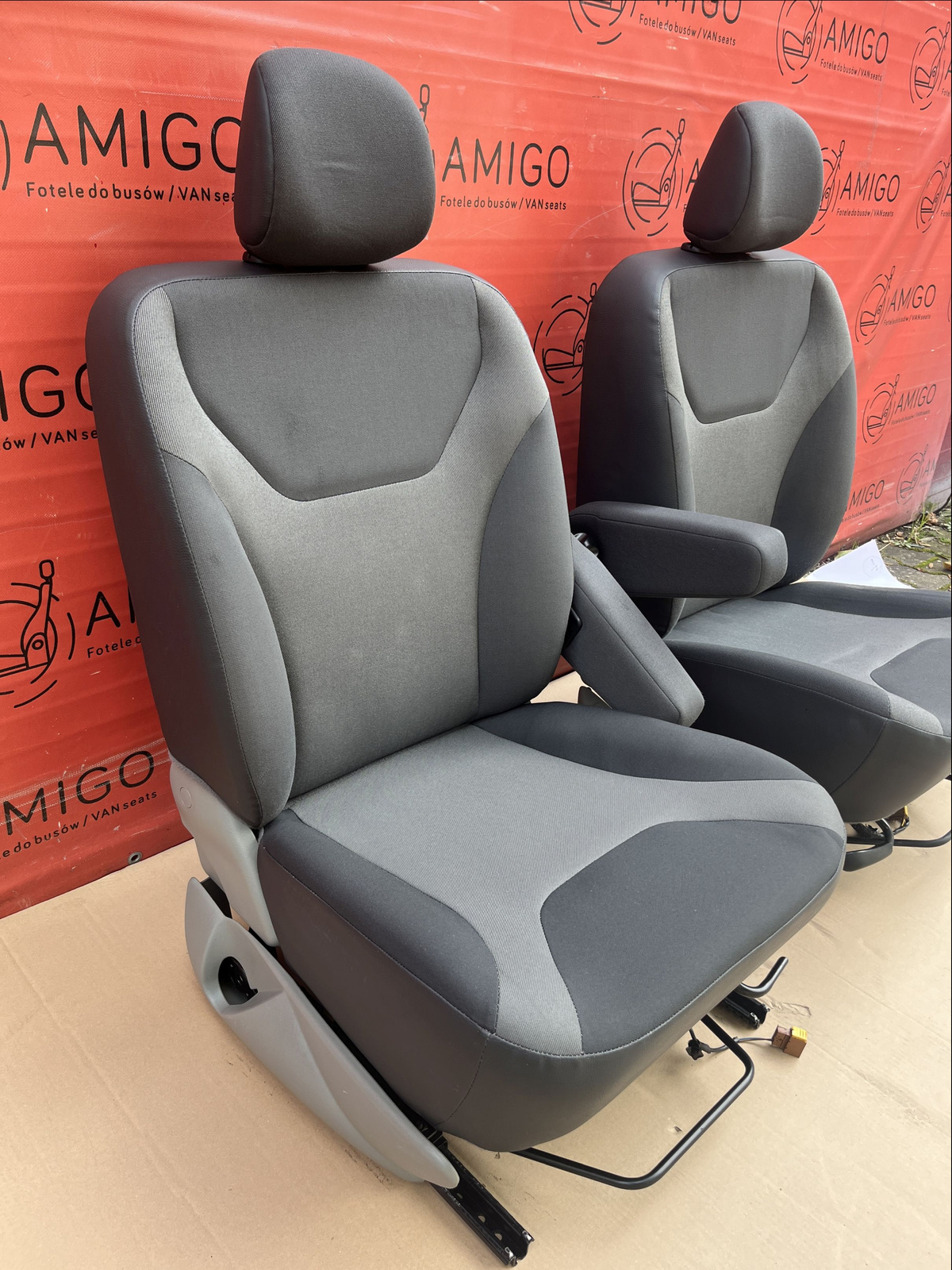 Seat driver passenger Renault Trafic Vauxhall Vivaro Nissan Primastar 2001-2014