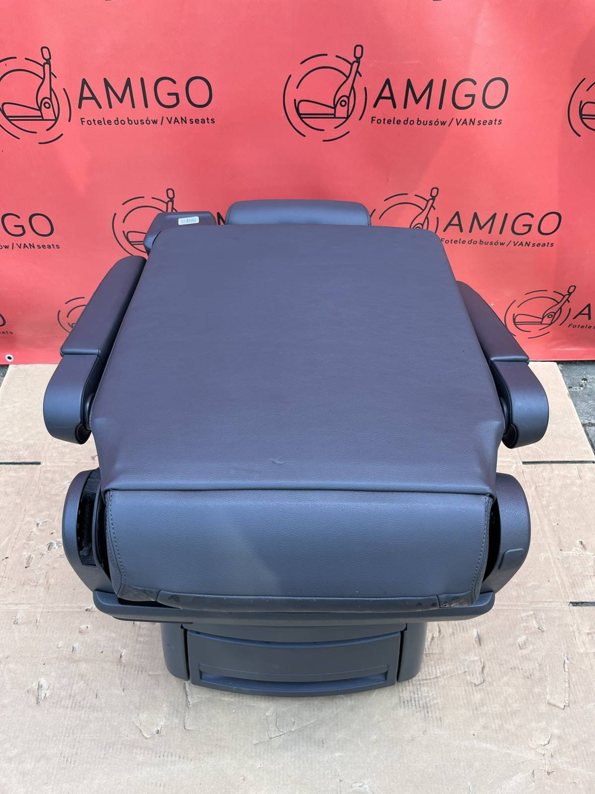 Seat VW T5.1 T5 Multivan Caravelle Leather anthracite swivel rear for child t6