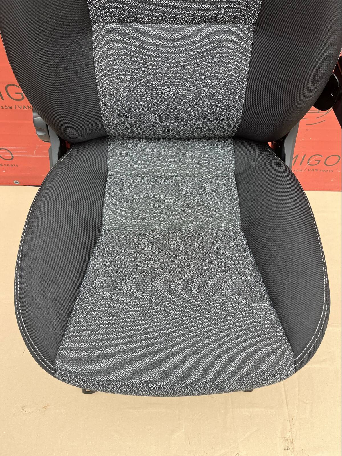 Seat Fiat Ducato Boxer Jumper Citroën Relay EU passenger | UK driver seat armrest adjustments