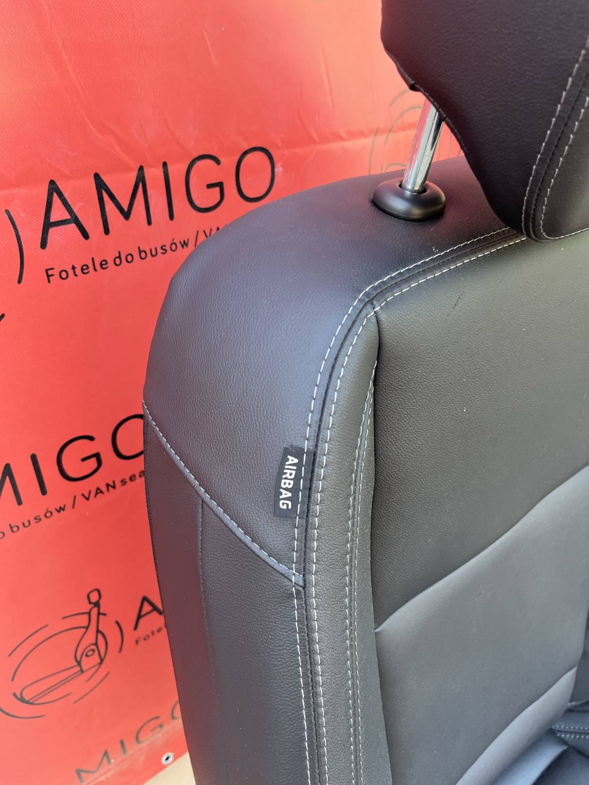 Seat UK driver | EU passenger Renault Trafic SpaceClass Vivaro NV300 Talento