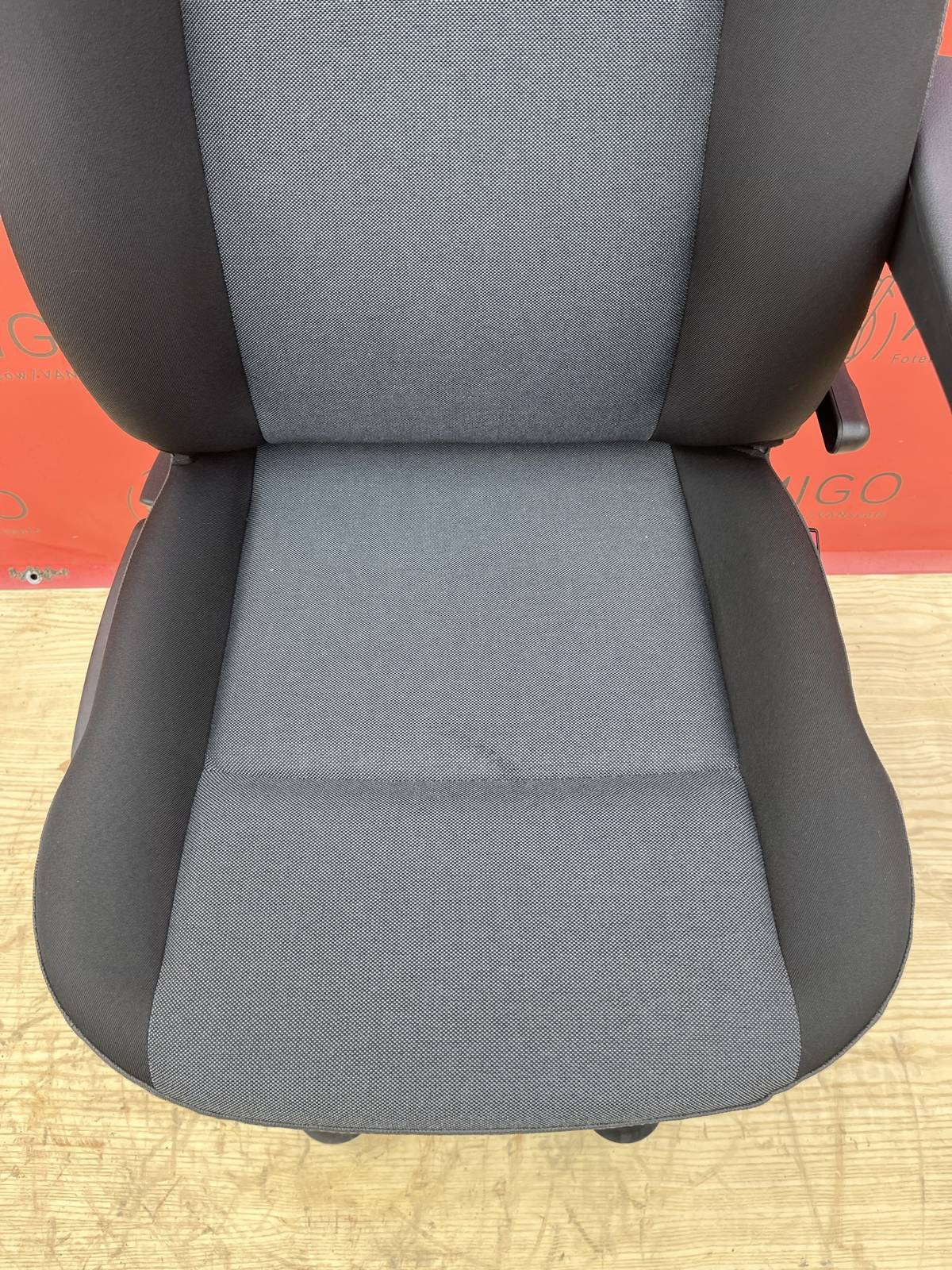 Seat Opel Vauxhall Movano Master NV400 captain EU passenger | UK driver adjustments armrest airbag