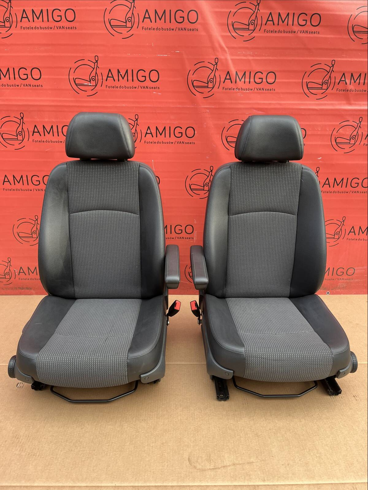 Seat Mercedes Vito W639 driver passenger 2003-2014 armrest adjustments heated
