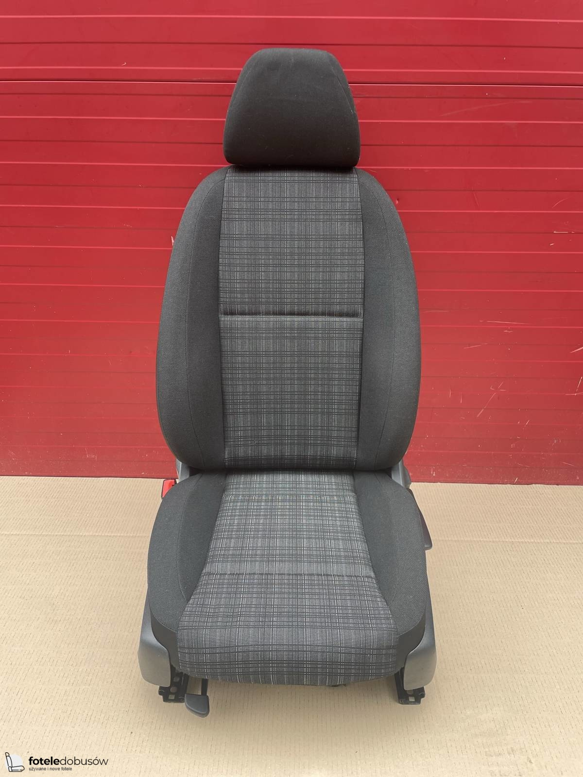 Seat Mercedes Vito W447 UK passenger | EU driver adjustments Tunja