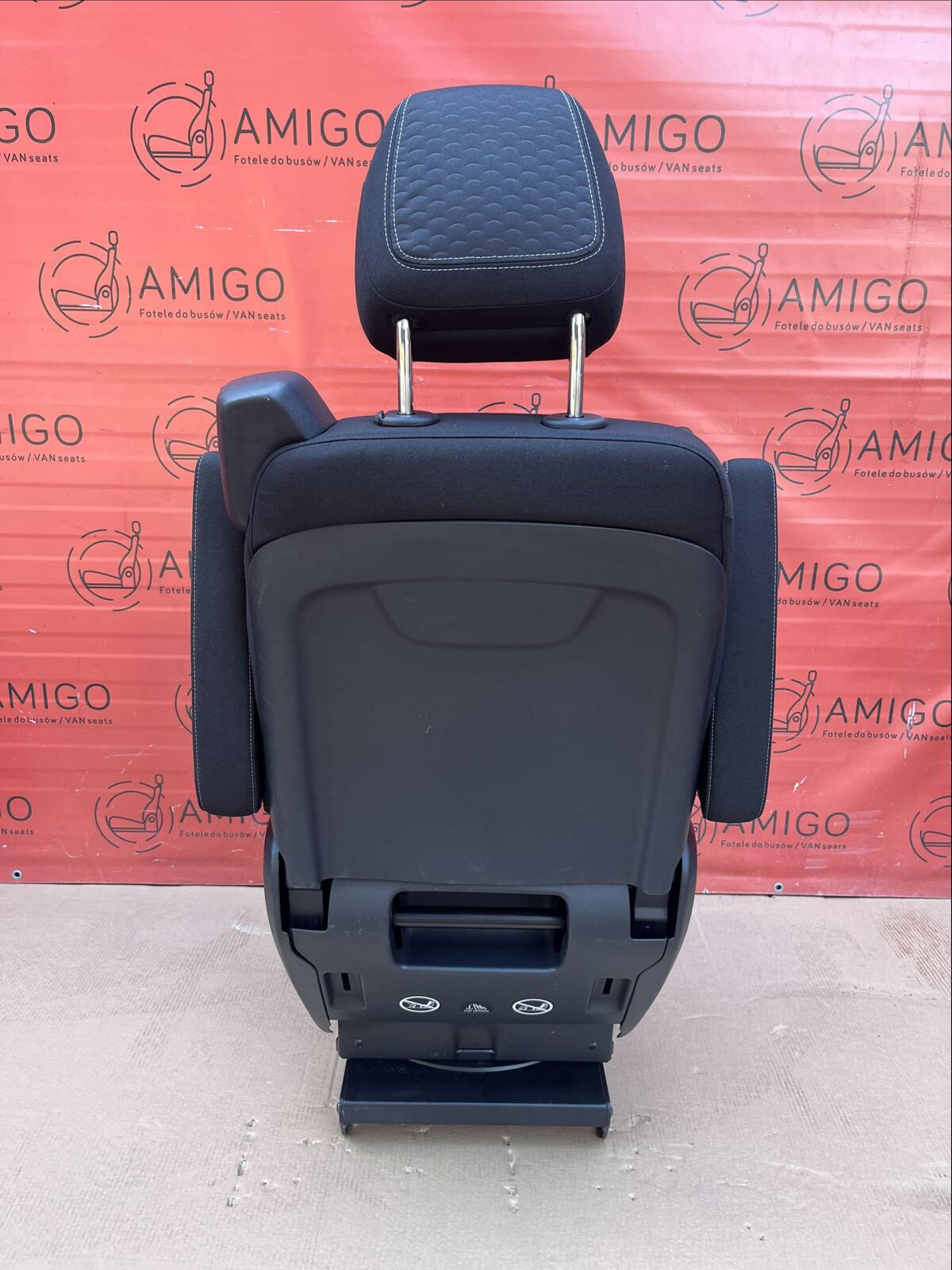 Seat single rear swivel Opel Vivaro B Life Trafic SpaceClass V-class W447 Black Connect
