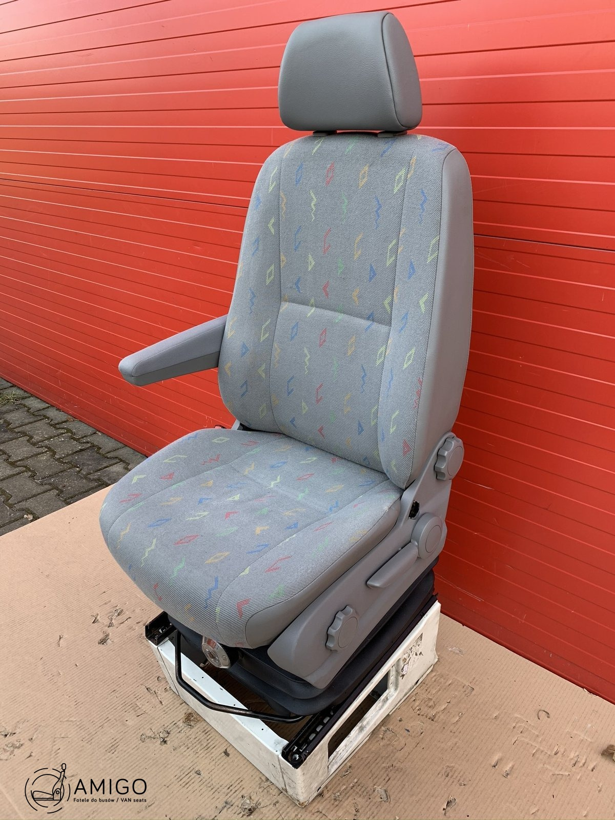 VW Crafter I UK passenger seat | EU driver seat INKA adjustments suspension pumped