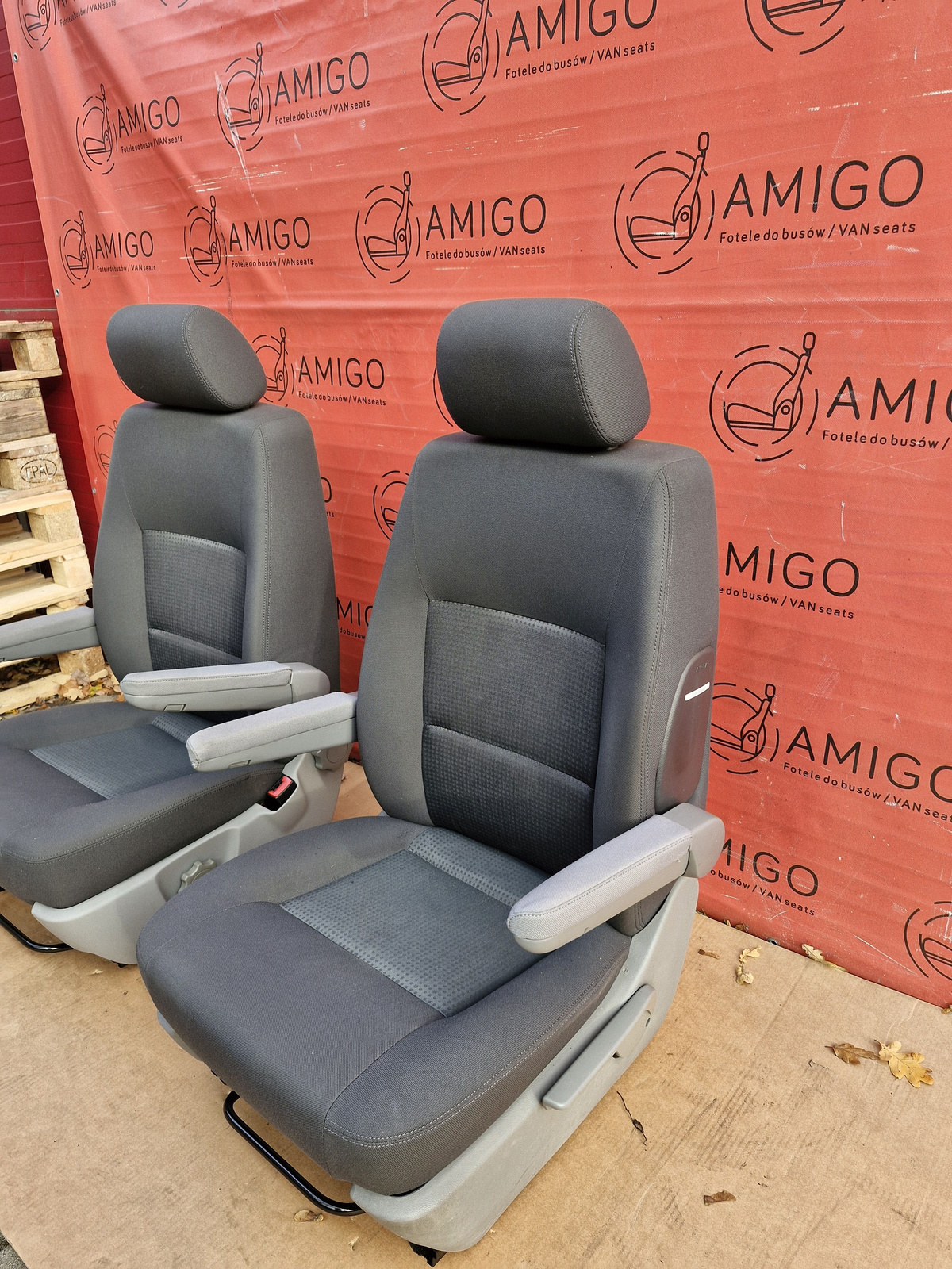 Driver passenger Captain seats seat airbag VW T5 grey Caravelle