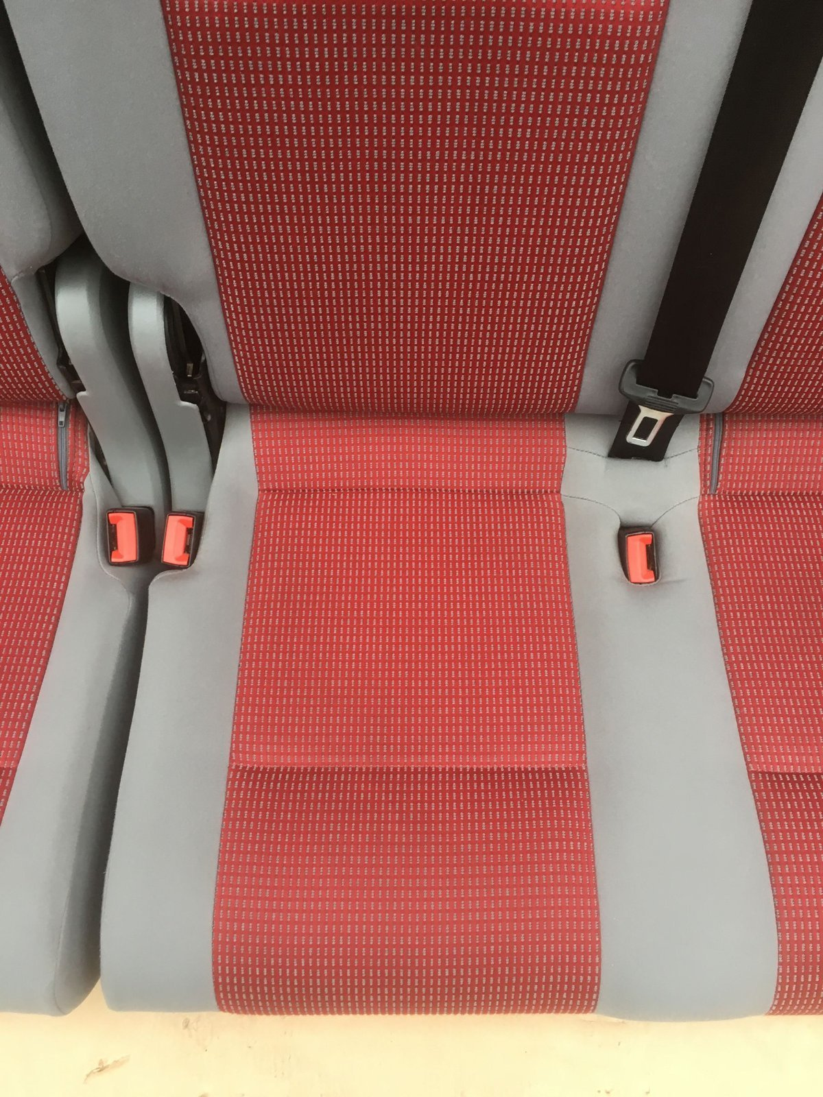 Seat rear bench double VW Caddy second row red grey