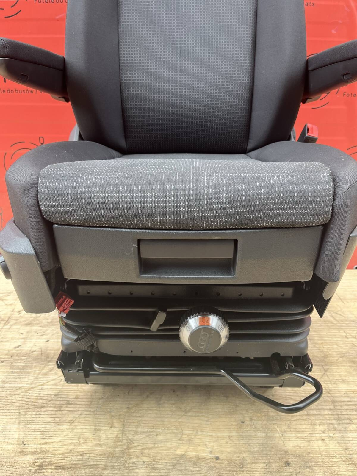 MAN TGE VW Crafter II 2016-2025 UK driver seat | EU passenger seat captain armrest suspension