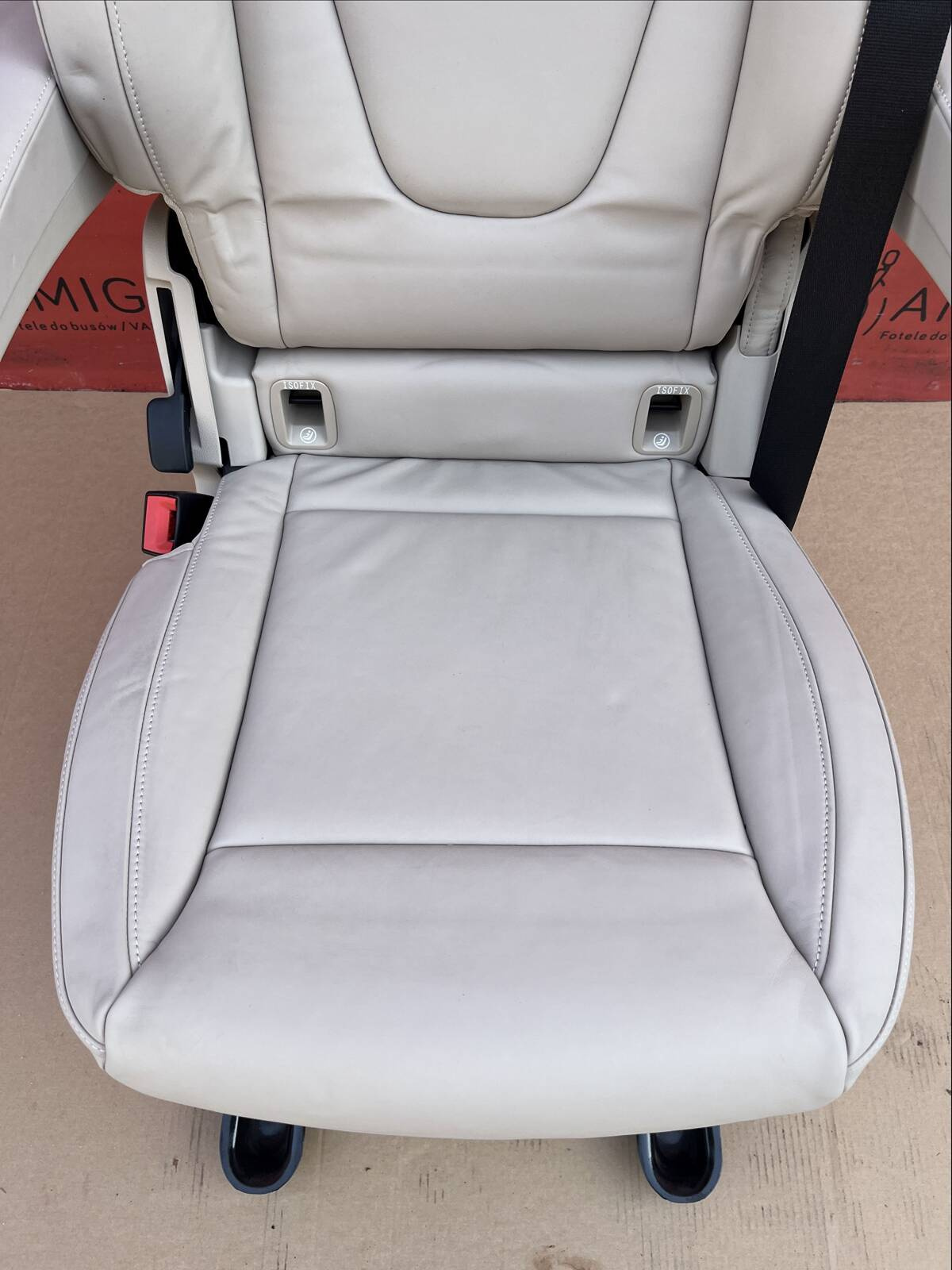 Seat single rear Mercedes V-class W447 Leather Nappa silk-beige (VY9)