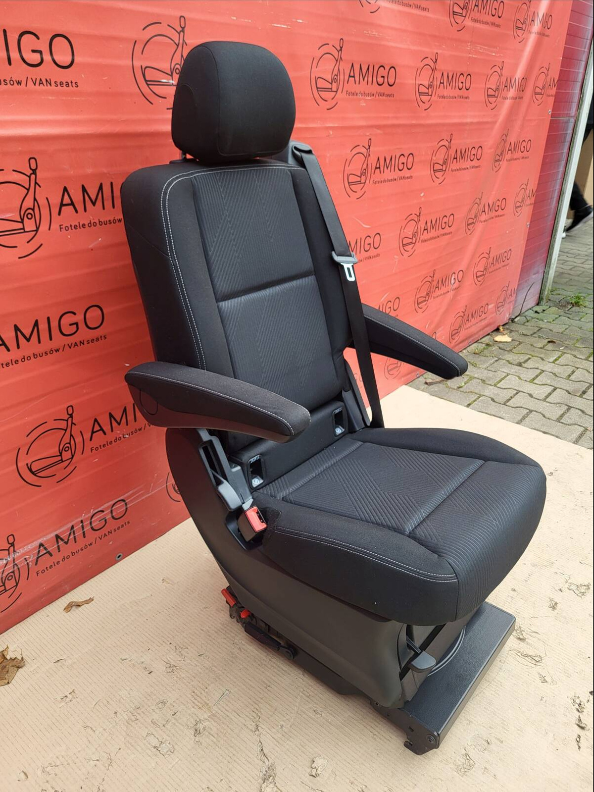 Seat single rear swivel Renault Trafic SpaceClass V-class W447 Black JAVA