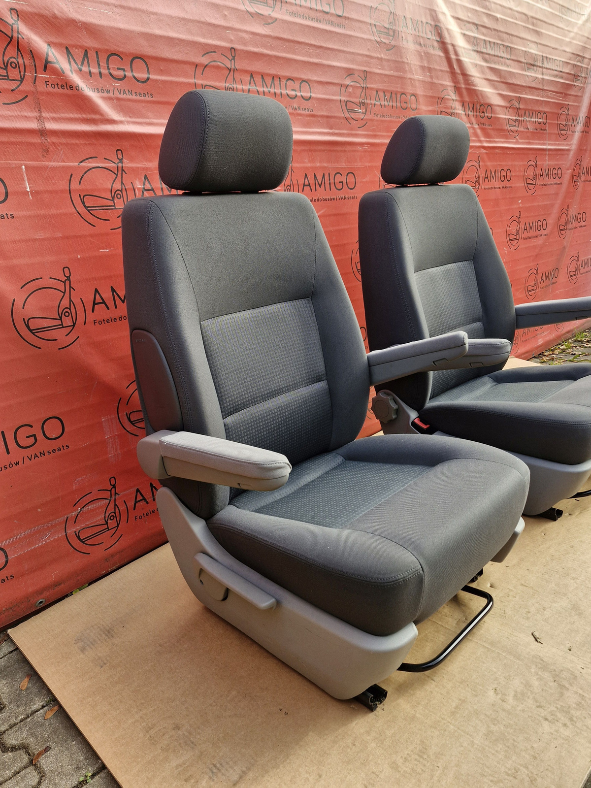 Driver passenger Captain seats seat airbag VW T5 grey Caravelle