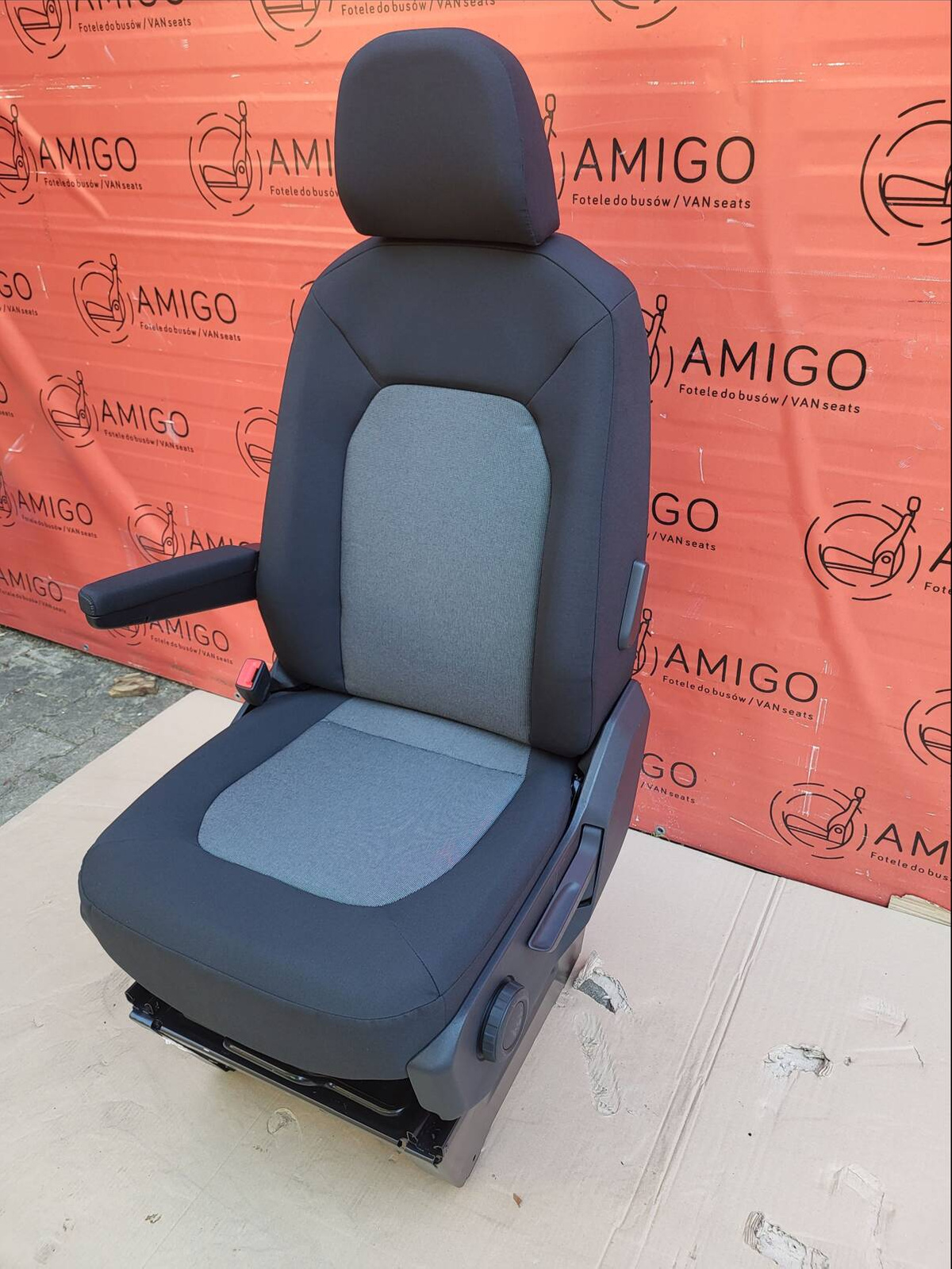 Seat VW Crafter UK passenger | EU driver seat armrest