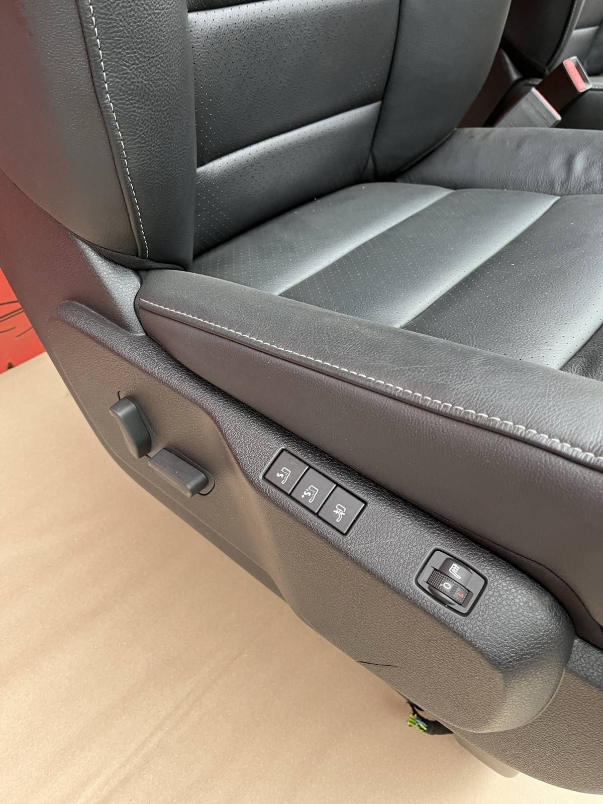 Front passenger driver seats leather Peugeot Traveller Proace Spacetourer Expert Jumpy Zafira Vivaro Scudo