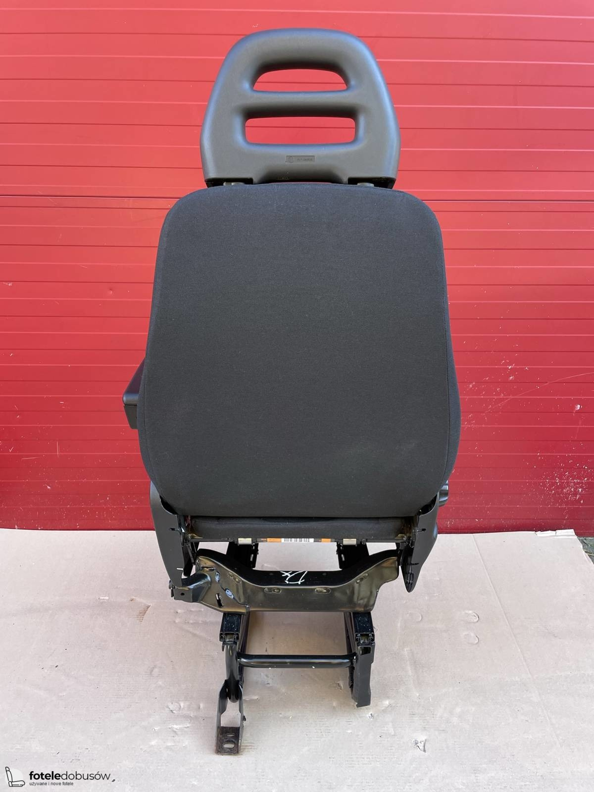 Iveco Daily VI 2014-2021 UK driver seat | EU passenger single seat Armrest