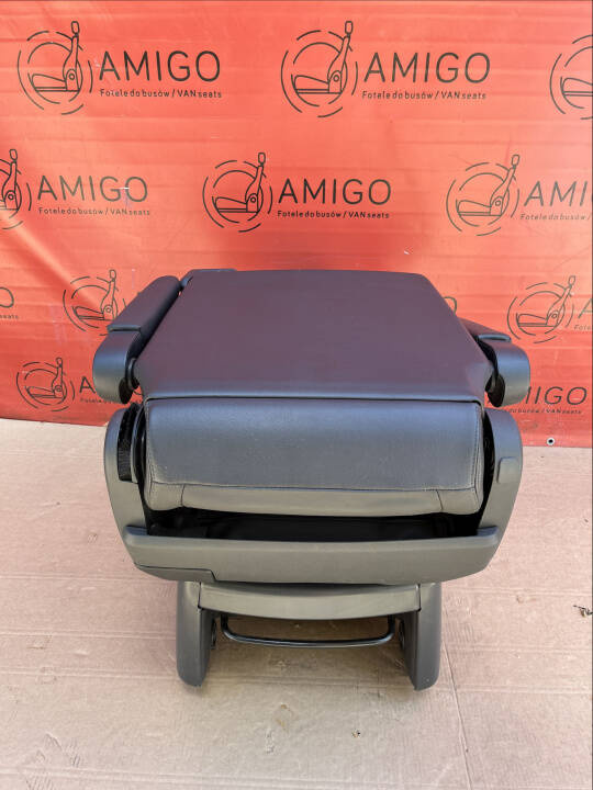 Seat single VW T5 Multivan Caravelle anthracite leather rear t6 swivel