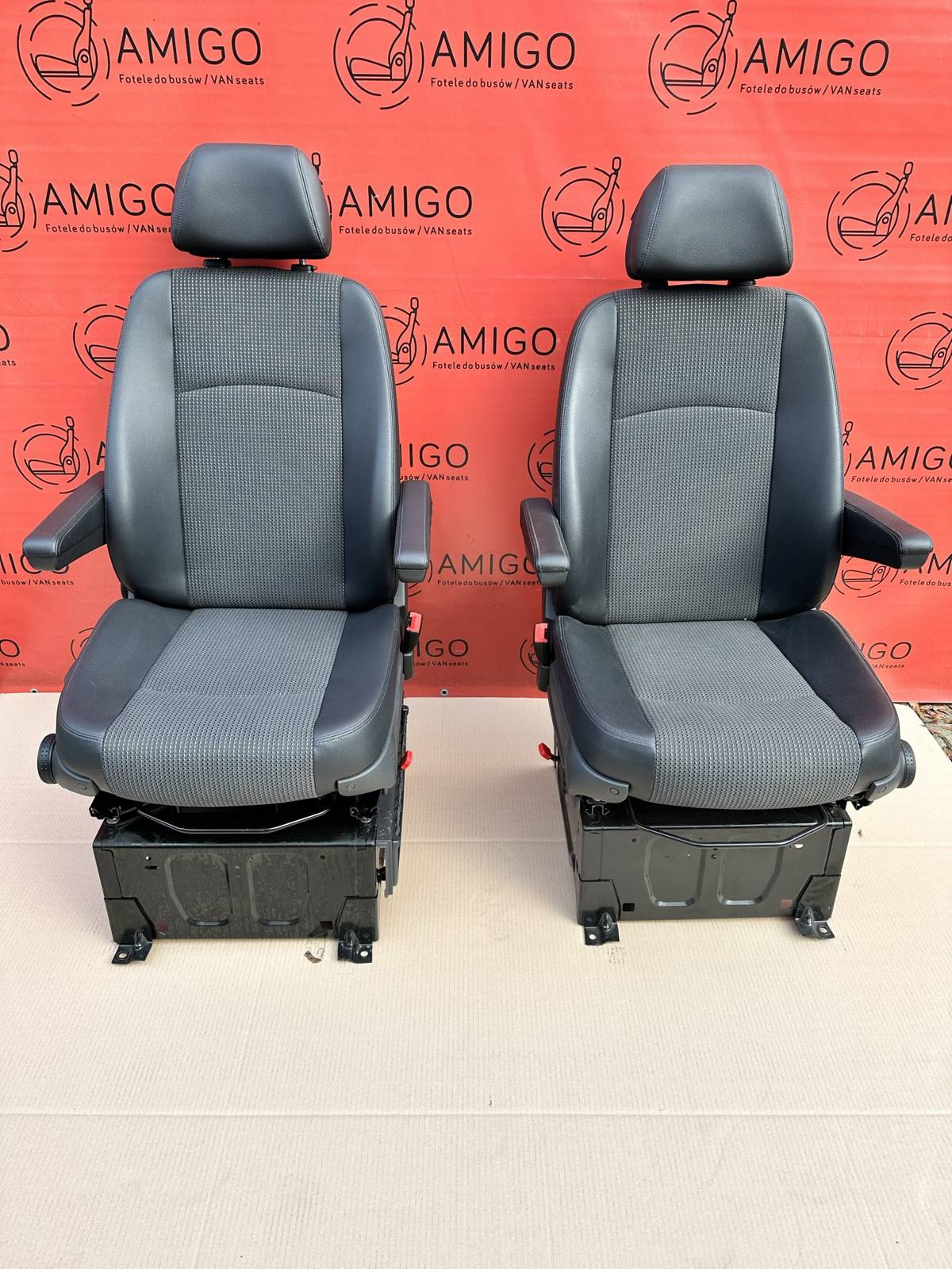 Seat swivel Mercedes Viano Vito W639 driver passenger 2003-2014 armrest adjustments