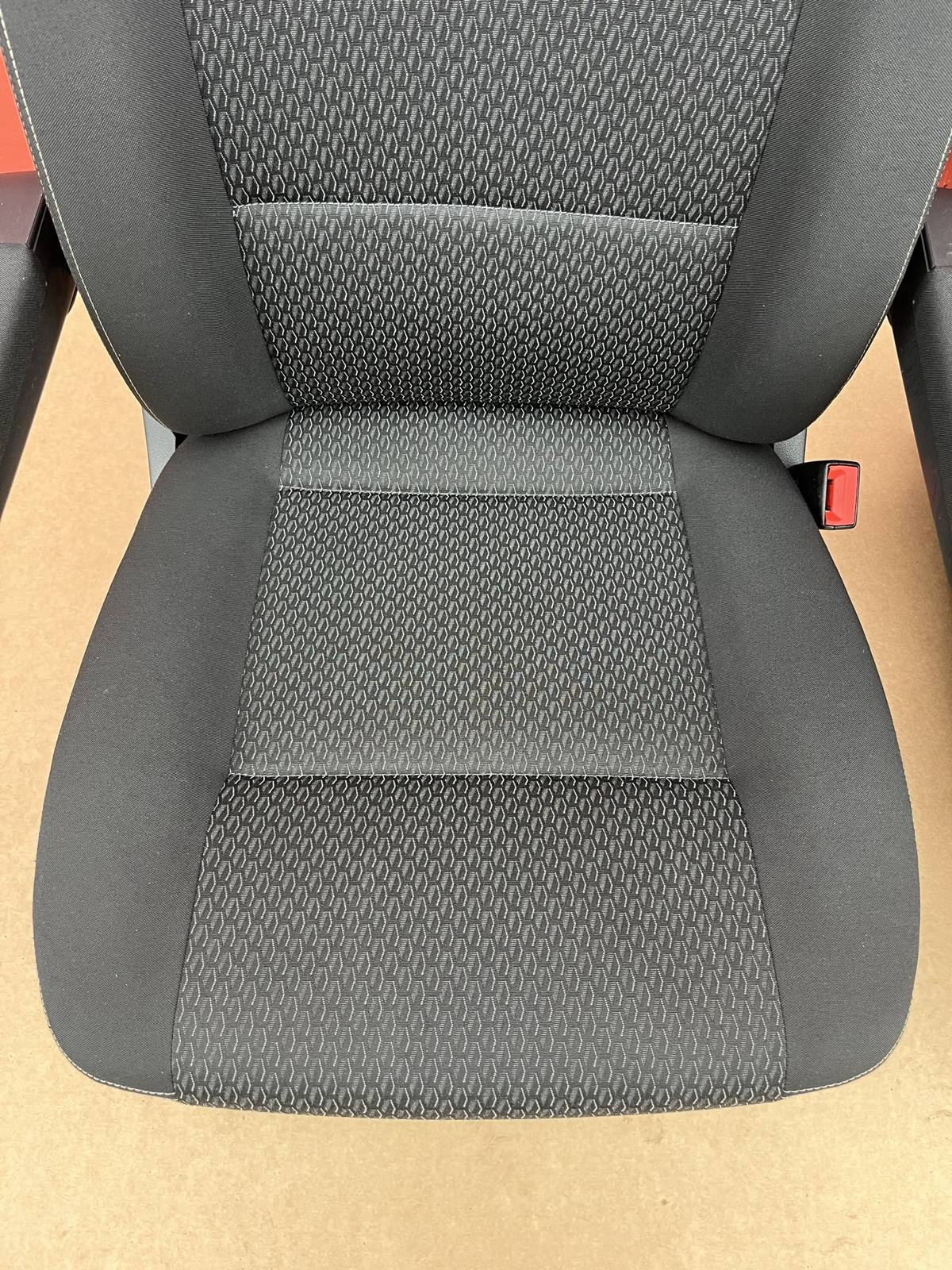 Driver passenger Captain swivel seats seat VW T6 Caravelle t5 Kutamo airbag heated