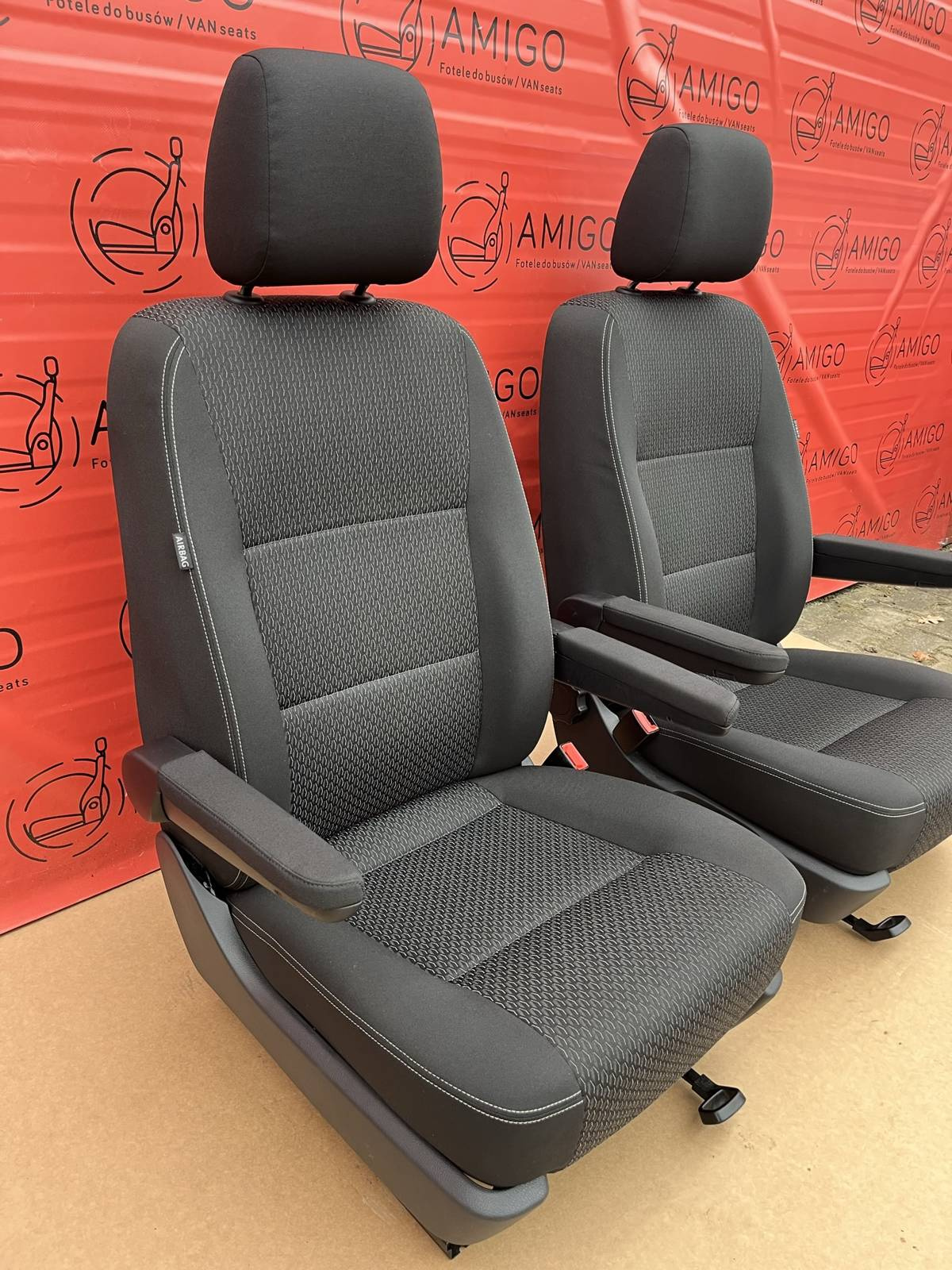 Driver passenger Captain swivel seats seat VW T6 Caravelle t5 Kutamo airbag heated