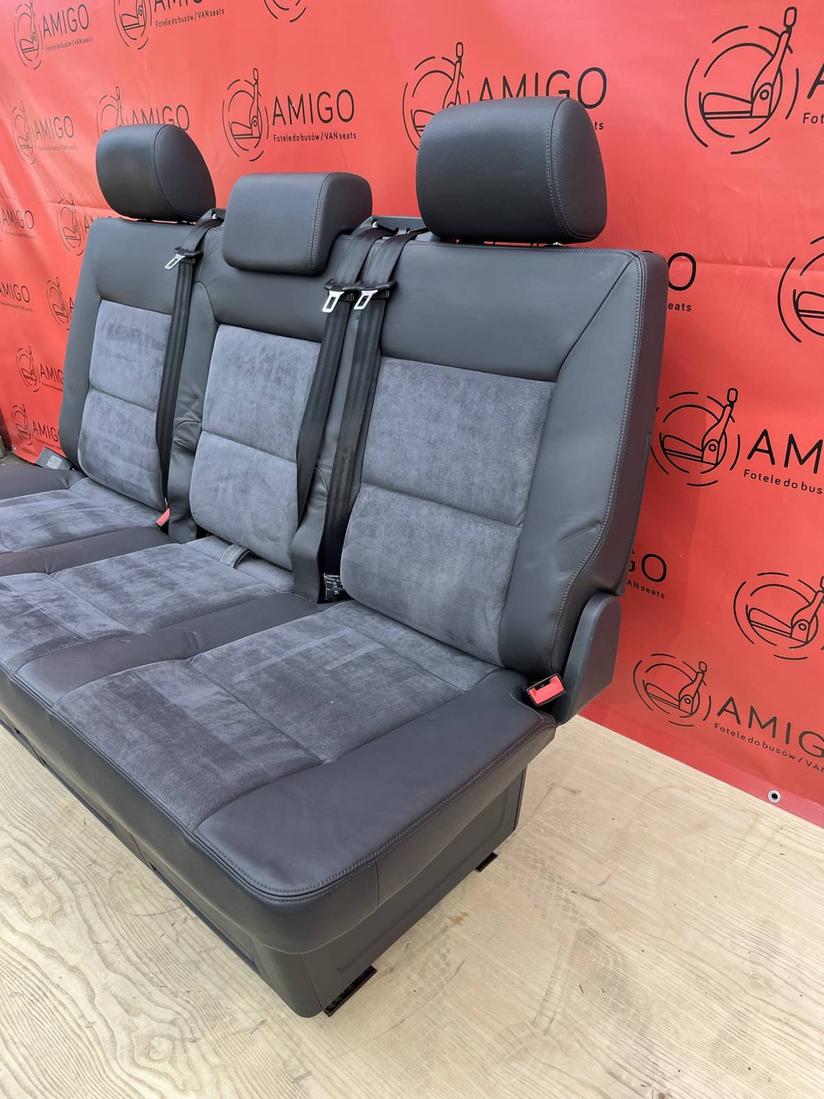 Bench rear triple seat VW T5 anthracite leather alcantara Multivan Caravelle t6