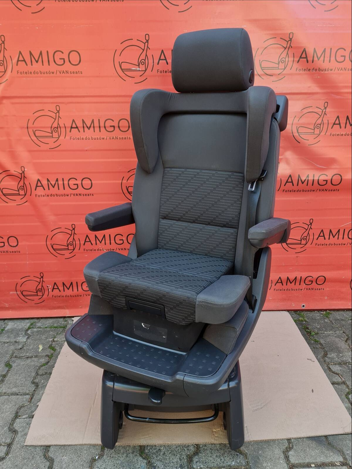 Seat VW T5.1 T5 Multivan Caravelle Cheyenne anthracite swivel rear for child