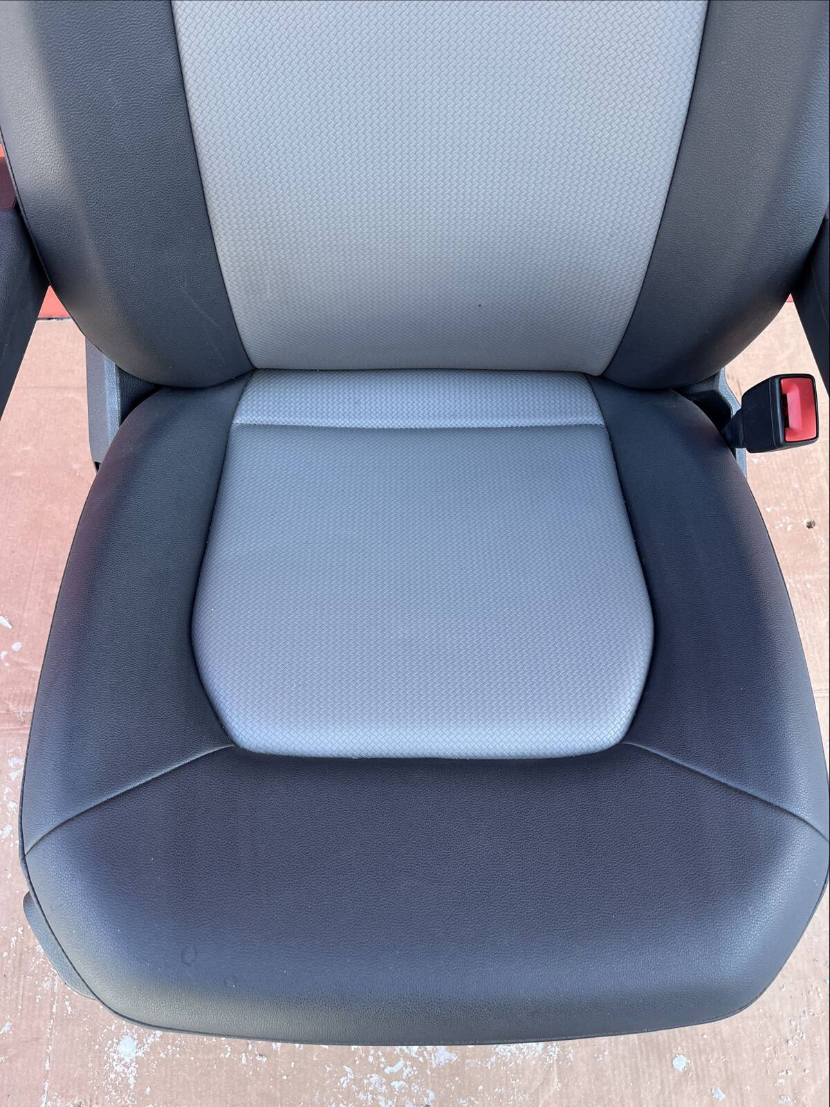 Seat VW Crafter II MAN TGE 2016-2024 EU passenger | UK driver seat armrests