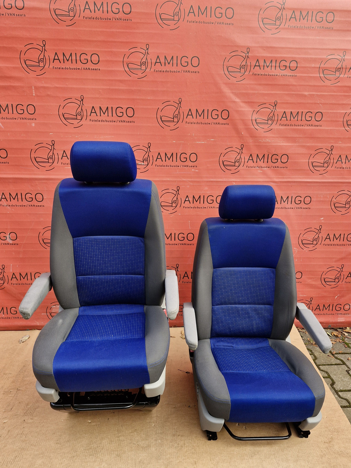 Driver passenger Captain seats seat airbag VW T5 grey Caravelle