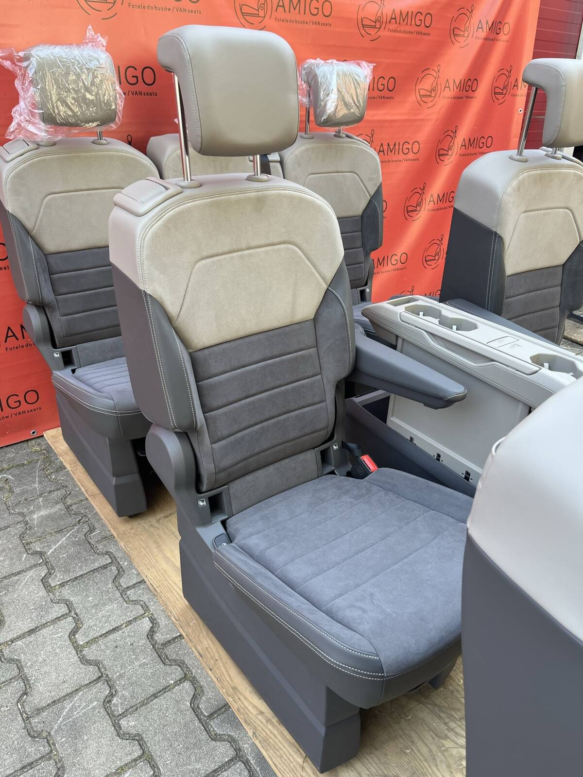 Seats front rear NEW VW Multivan T7 Table heated leather