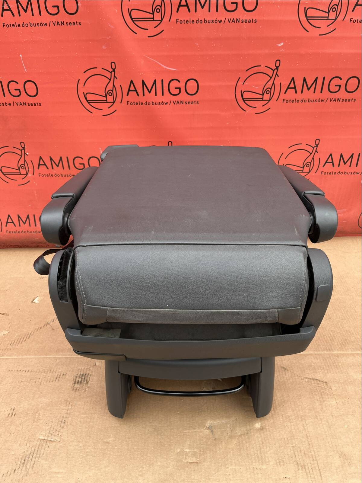 Seat single VW T5 Multivan Caravelle anthracite leather with alcantara rear t6