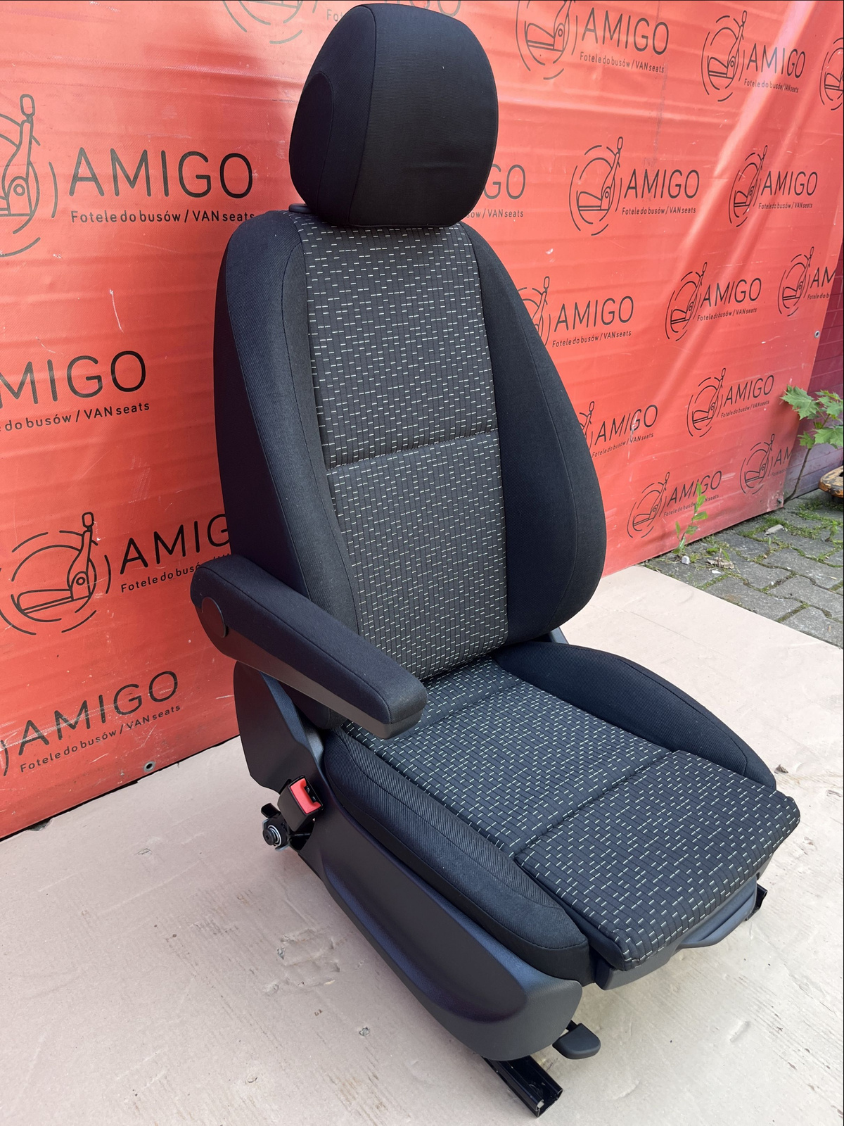 Seat Mercedes Vito W447 UK passenger | EU driver armrest adjustments CALUMA