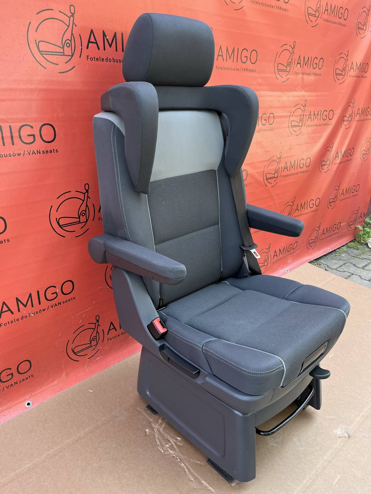 Seat VW T5.1 T5 Multivan Caravelle MILAN swivel rear for child