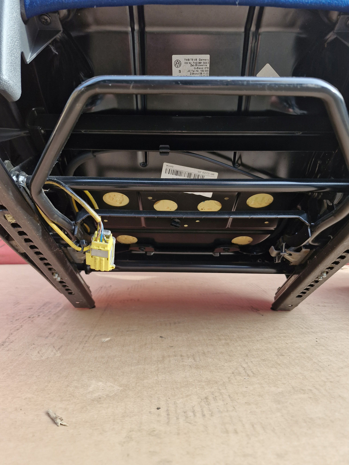 Driver passenger Captain seats seat airbag VW T5 blue DUO Caravelle