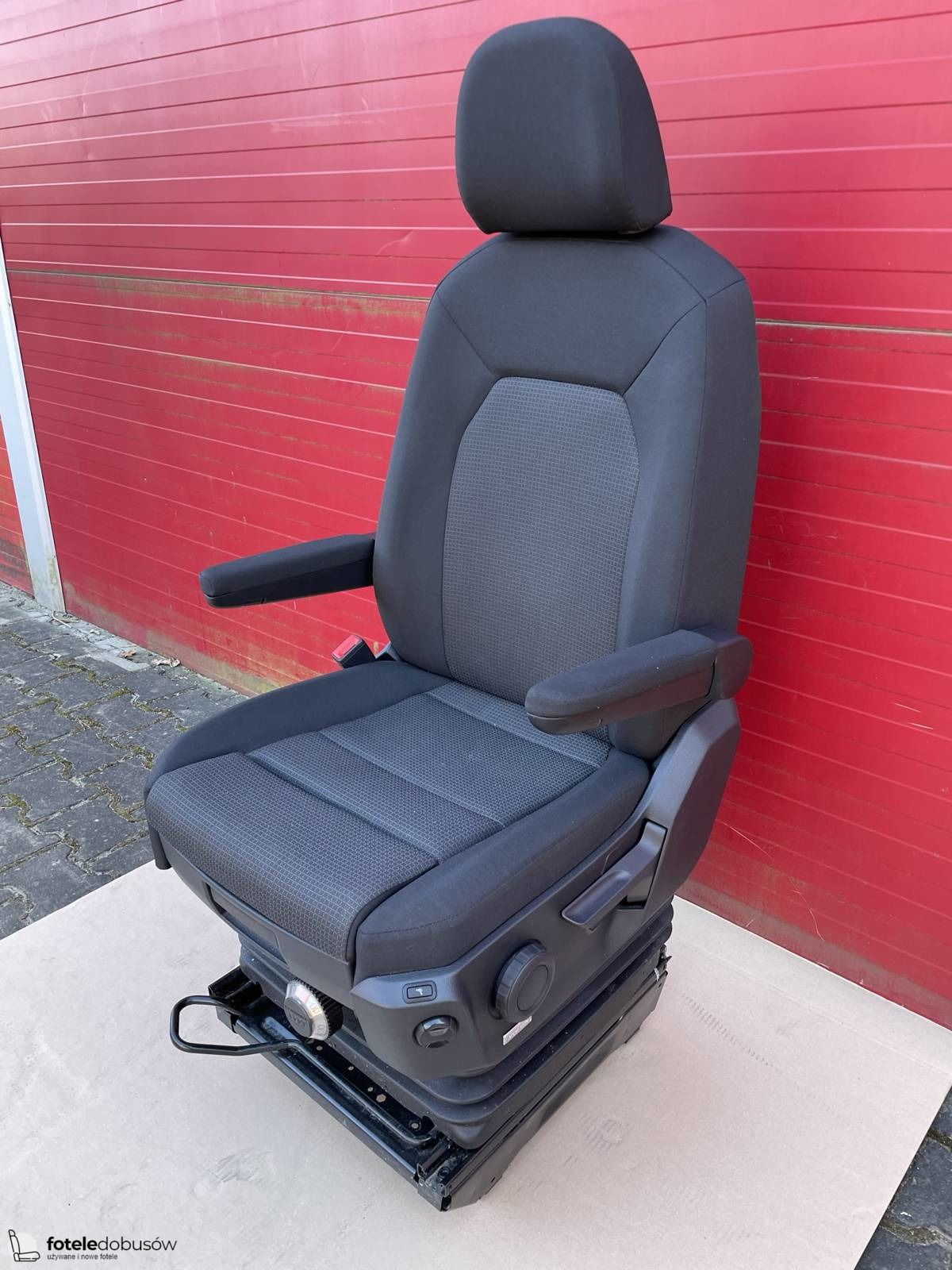 VW Crafter II MAN TGE 2016-2022 UK passenger seat | EU driver seat captain armrest suspension