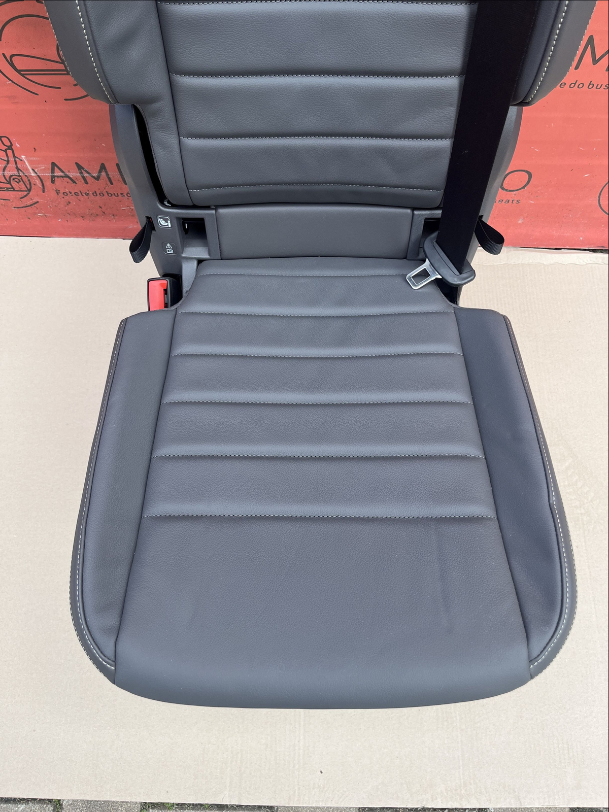 Seat NEW VW Multivan single middle with seatbelt T7 Leather Savona