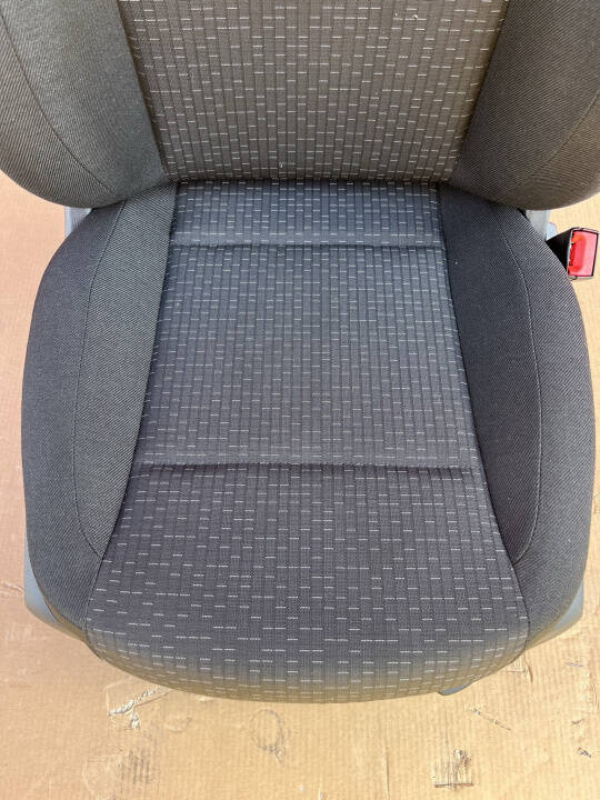 Seat Mercedes Vito W447 driver 2014-2023 CALUMA | EU passenger