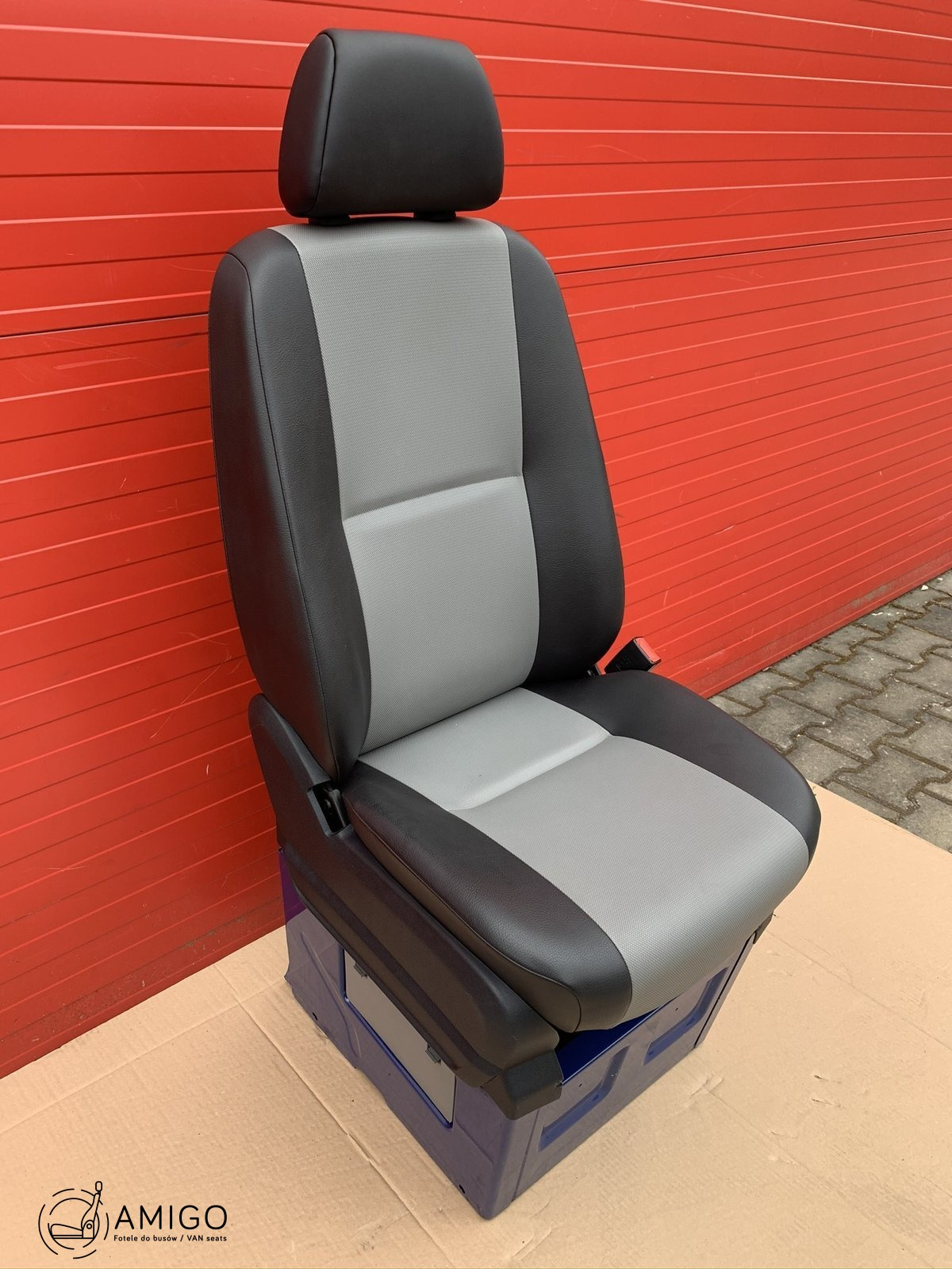 Seat VW Crafter I 2006-2016 EU passenger | UK driver Leatherette Heating