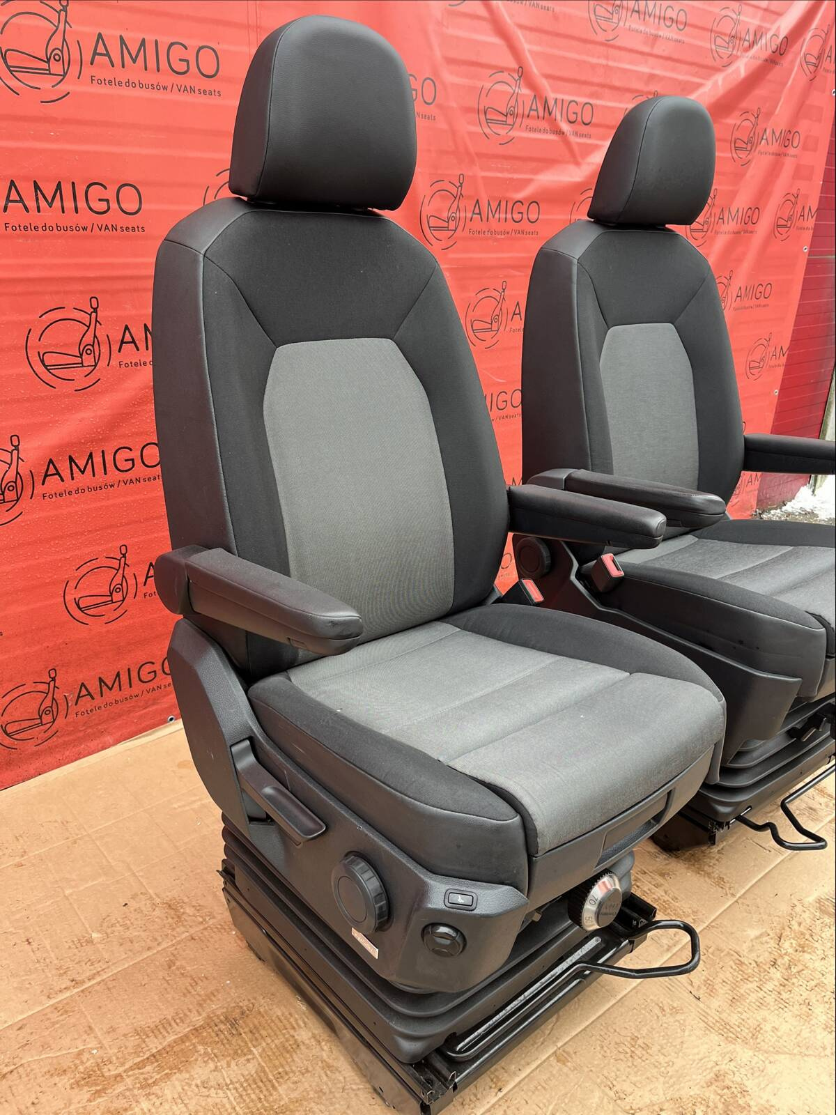 VW Crafter II MAN TGE 2016-2023 driver & passenger seat captain armrest suspension massage