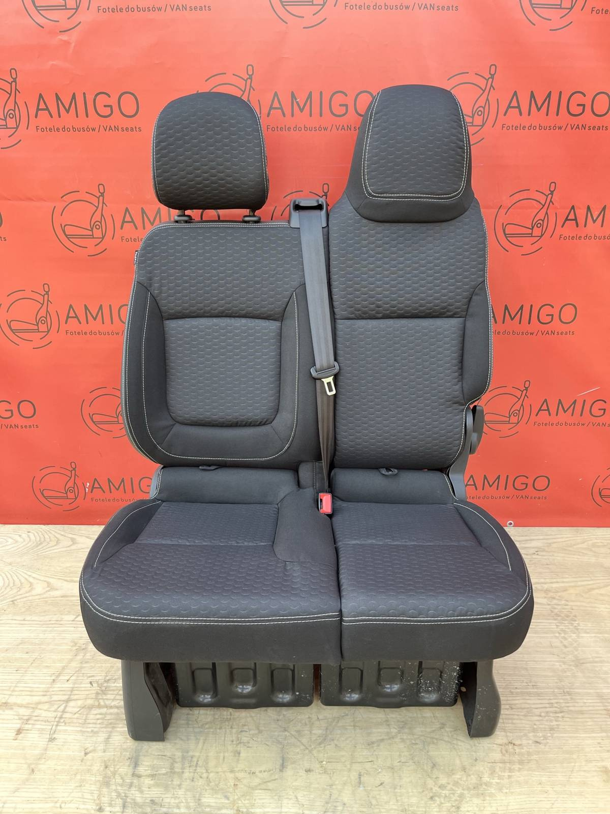 Seat Opel Vauxhall Vivaro Trafic NV300 TALENTO front double passenger LHD