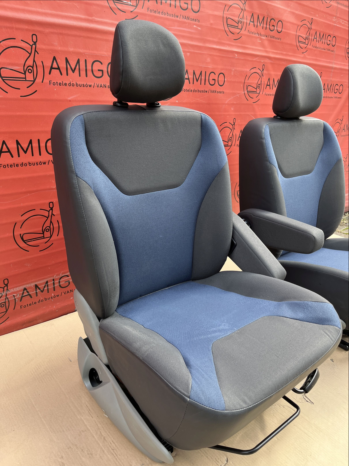 Seat driver passenger Renault Trafic Vauxhall Vivaro Nissan Primastar 2001-2014