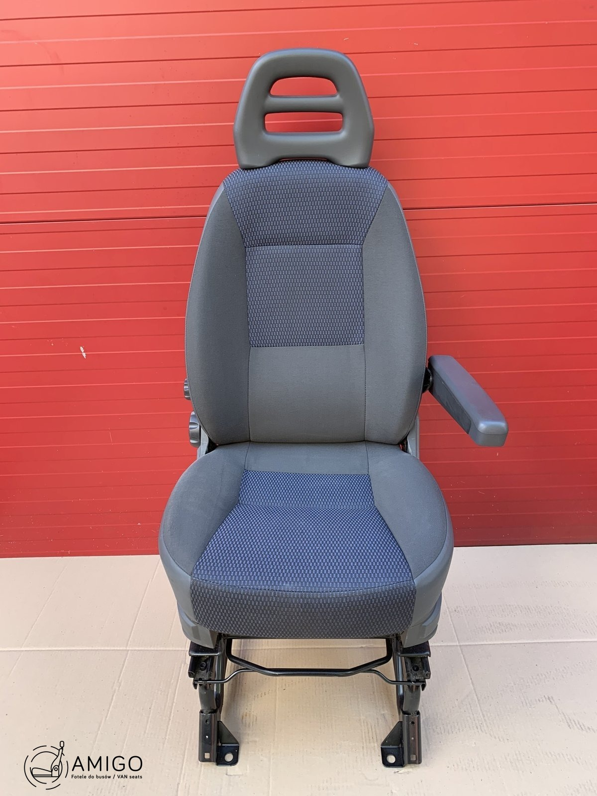 Seat Fiat Ducato Boxer Jumper Citroën Relay EU passenger | UK driver seat armrest adjustments
