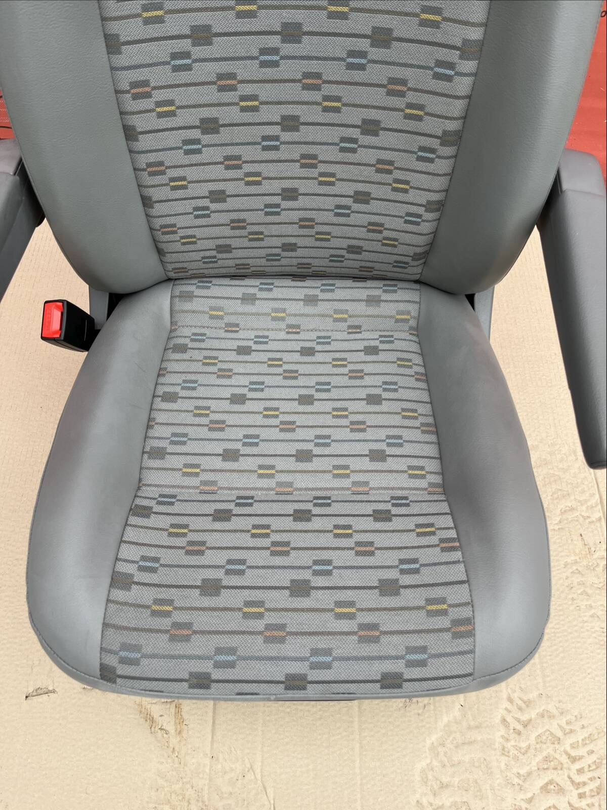 Seat VW T5 GP front UK passenger | EU driver PLACE with base armrests