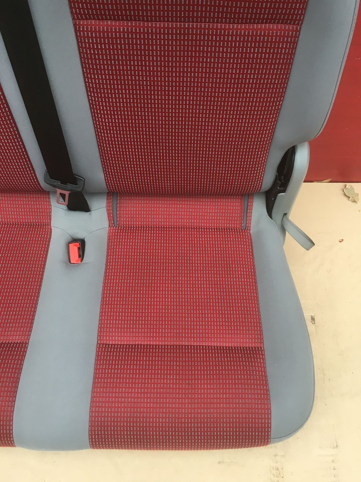 Seat rear bench double VW Caddy second row red grey