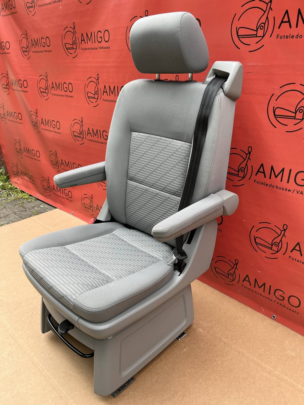 Seat VW T6 Multivan Cheyennvel rear t5e grey ISOFIX swi