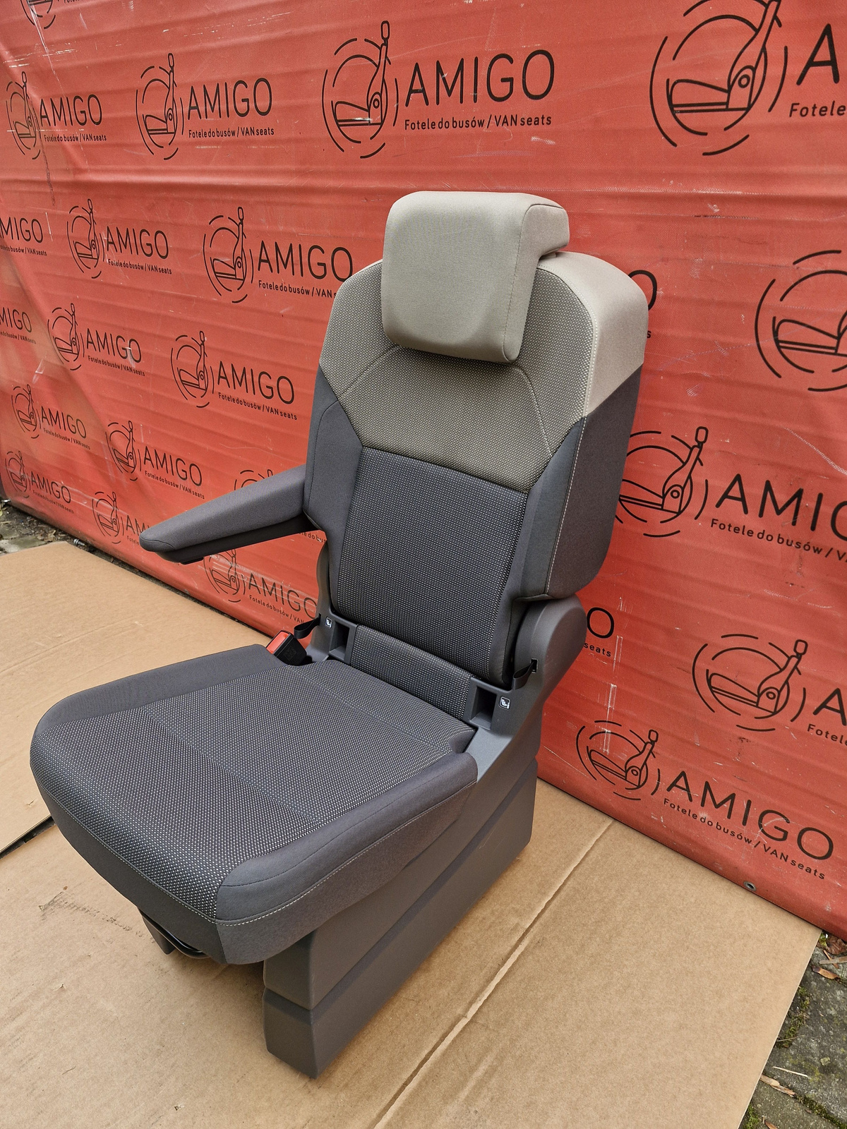 Seat NEW Volkswagen VW Multivan single T7 Ribella Left